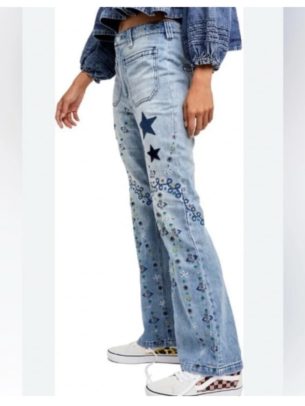 We The Free-Embellished Flare Star Jeans 🌟 - Picture 2 of 15